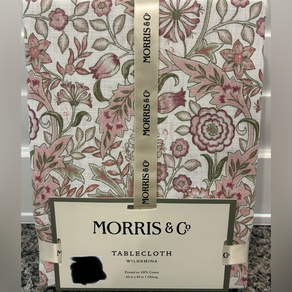 MORRIS & Co Wilhemina Pink Green 60 x 84 Cotton Tablecloth Easter Spring